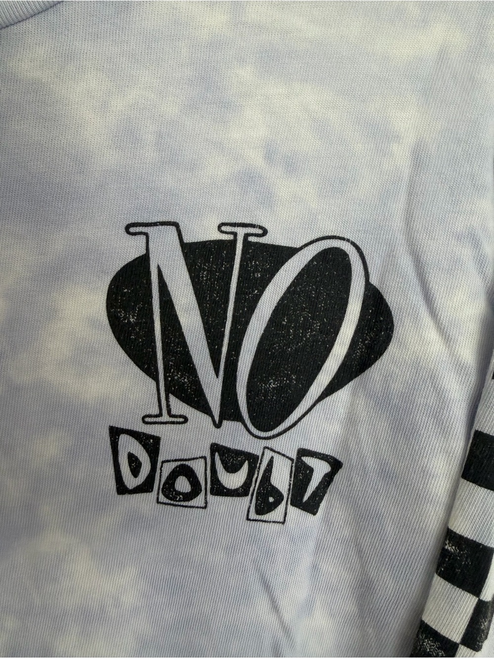 Daydreamer NoDoubt Lavender Tie-Dye Crewneck Shirt with Black Checkered Sleeves - Picture 4 of 7